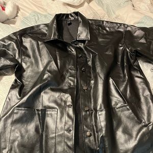 BRAND NEW LONG PLEATHER JACKET SIZE SMALL